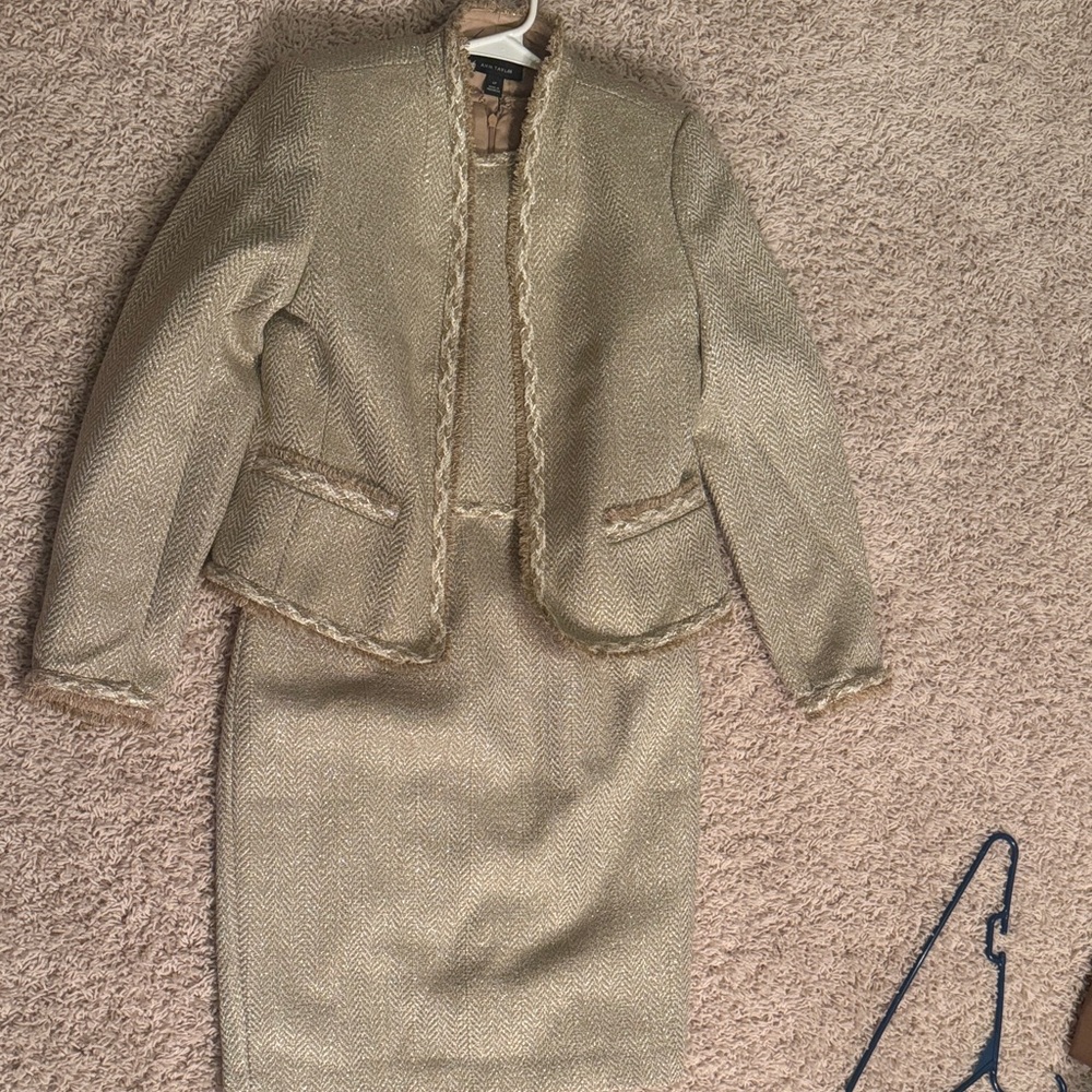 Elegant Gold Skirt Suit Set
